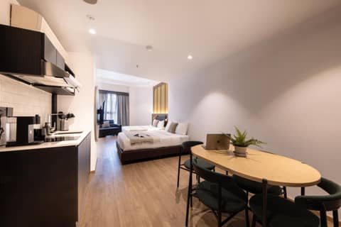 Owen House by Hmlet — photo 4