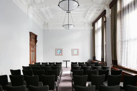 Club Quarters Hotel Trafalgar Square, London — meeting room