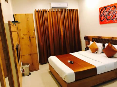 Hotel Grandeur-Near Mumbai International Airport — photo 9