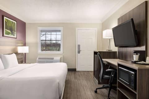 La Quinta Inn by Wyndham San Antonio Lackland — photo 7