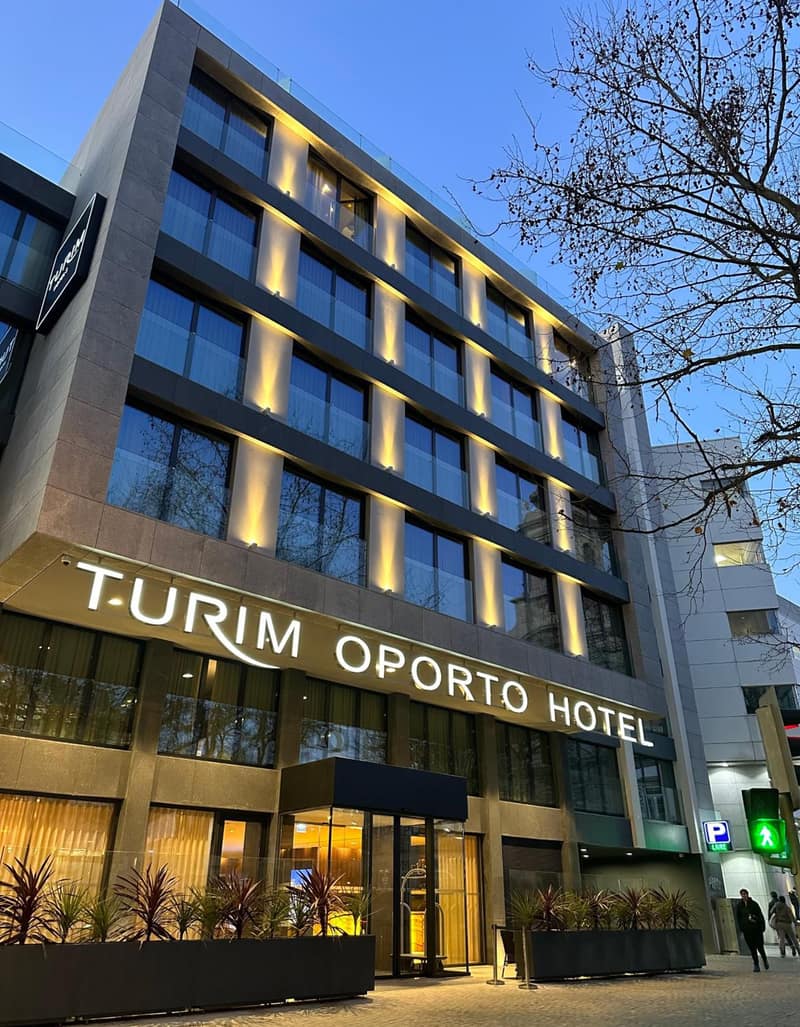 TURIM Oporto Hotel — building