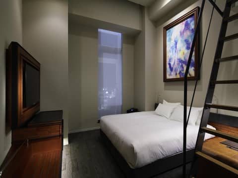 Shinjuku Granbell Hotel — hotel room
