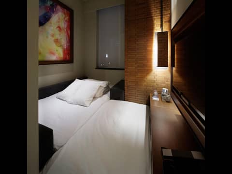 Shinjuku Granbell Hotel — hotel room