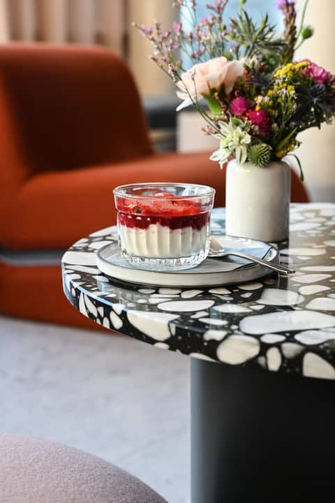 OKKO Hotels Nice Aéroport — dining