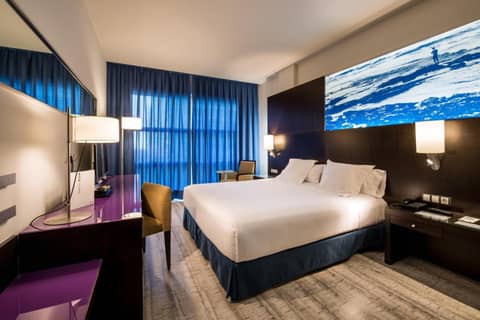 Vincci Maritimo — hotel room