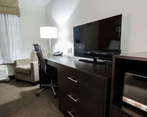 Sleep Inn & Suites And Conference Center Downtown — photo 3
