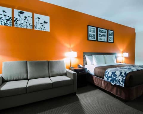 Sleep Inn & Suites And Conference Center Downtown — photo 7