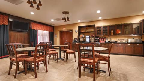 Best Western Plus Jacksonville West — dining