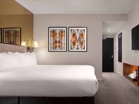 Strand Palace — hotel room