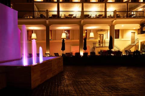 Hotel The Building — recepcion & lobby