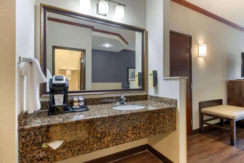 Best Western Plus Northwind Inn & Suites — photo 3