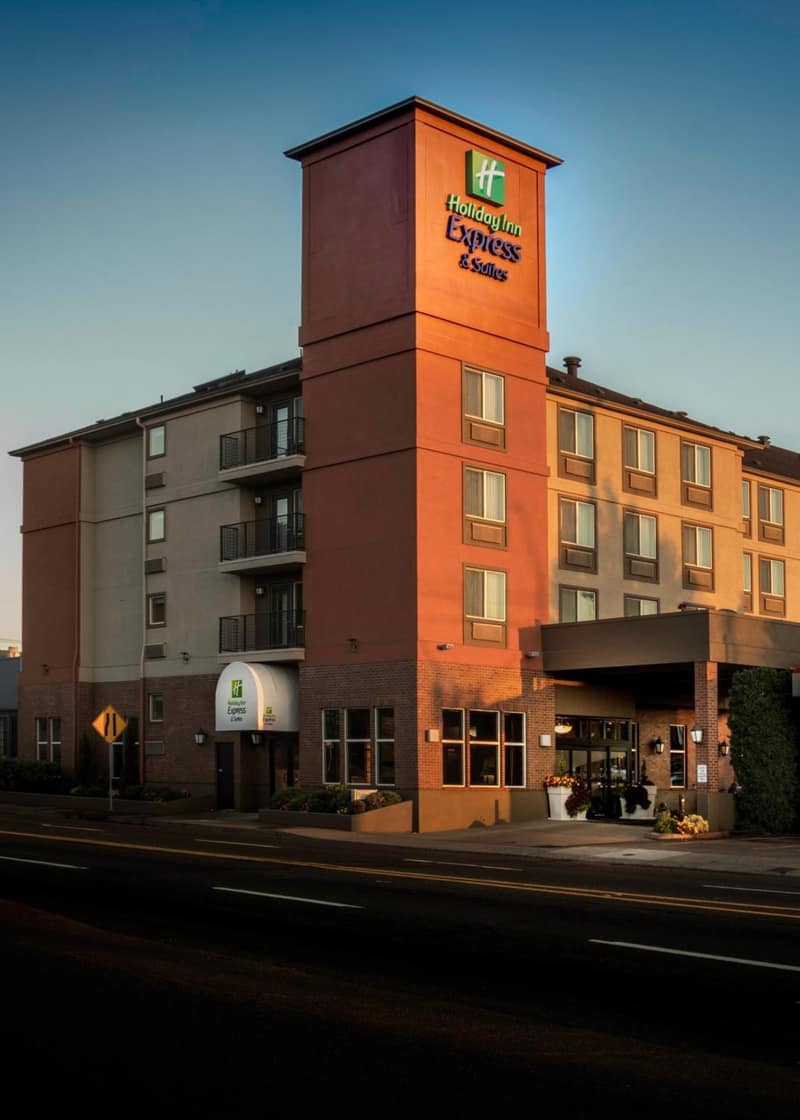 Holiday Inn Express Hotel & Suites Portland-Northwest Downtown by IHG — building