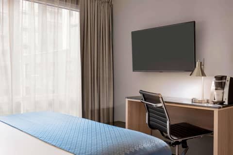 Wingate by Wyndham New York Midtown South/5th Ave — photo 8