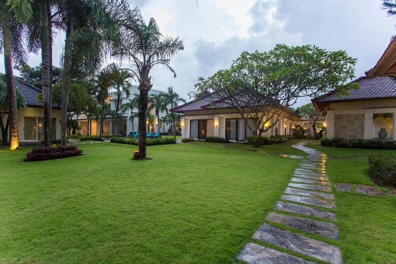 Bali Breezz Hotel — building