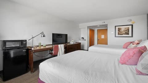 315 LoSo Hotel Airport — photo 6