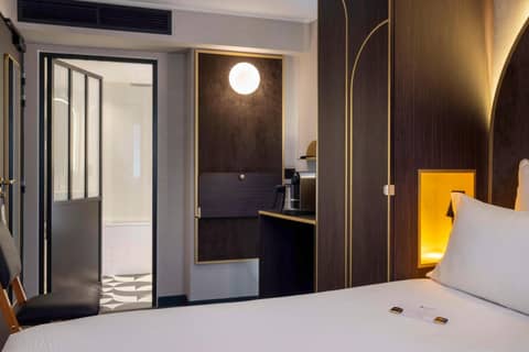 Best Western Plus Bretagne Montparnasse — hotel room