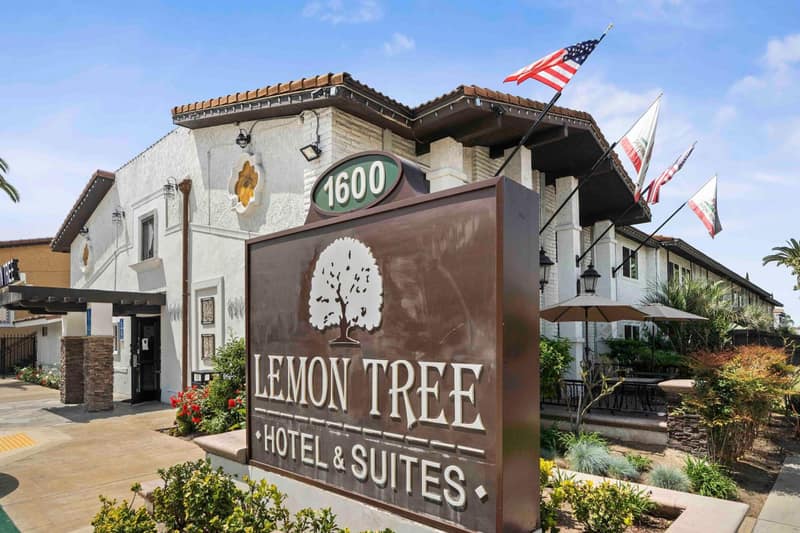Lemon Tree Hotel and Suites — building