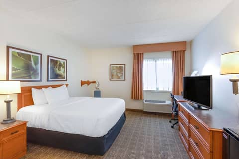 La Quinta Inn & Suites by Wyndham Jacksonville Mandarin — photo 5
