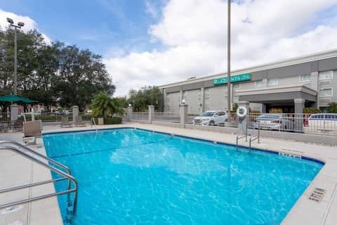 La Quinta Inn & Suites by Wyndham Jacksonville Mandarin — photo 6