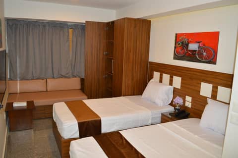 Royal Inn Residence — hotel room
