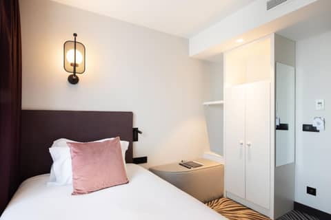 Hôtel Prince Albert Gare de Lyon — hotel room