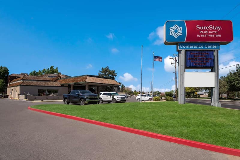 SureStay Plus Hotel by Best Western Reno Airport — building