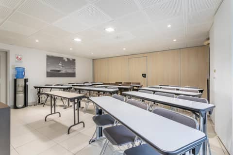 Zenitude Hôtel-Résidences Marseille Prado — meeting & event spaces