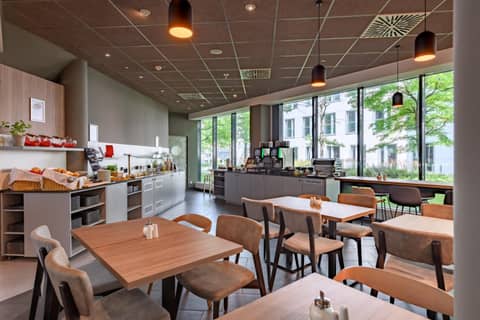 Novotel Suites München Parkstadt Schwabing — photo 8