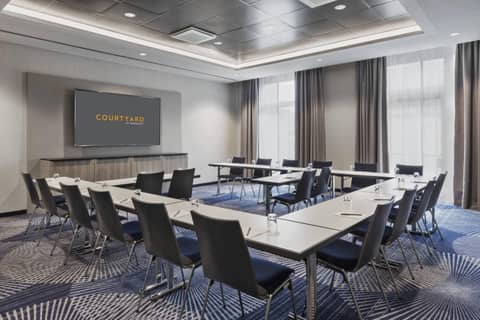 Courtyard by Marriott Hamburg City — photo 4