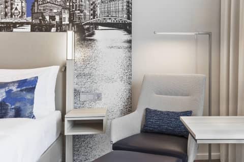 Courtyard by Marriott Hamburg City — photo 8