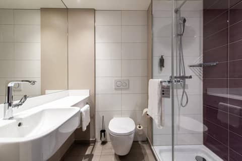 Premier Inn Hamburg St. Pauli — photo 7