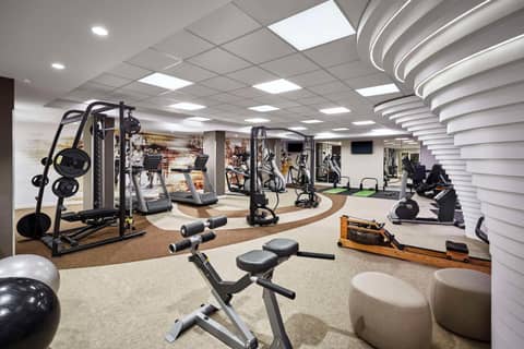 Lindner Hotel Cologne City Plaza, part of JdV by Hyatt — activities & amenities