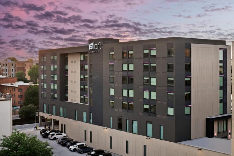 Aloft by Marriott Kansas City Country Club Plaza — building