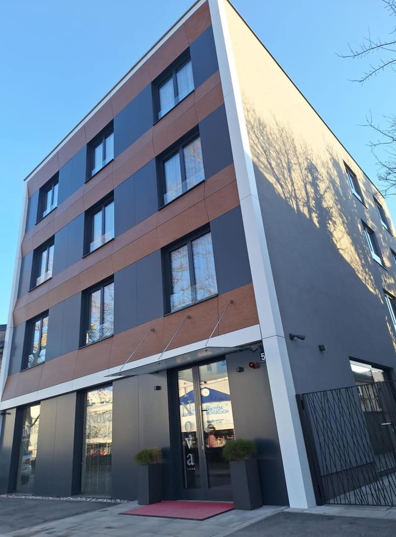 iNova — building