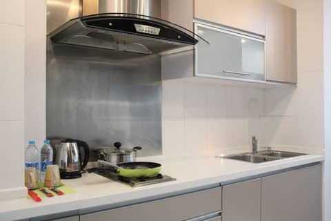 World Union Service Apartment Cosmo — kitchen
