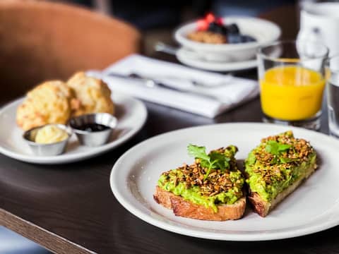 Richmond Marriott — dining