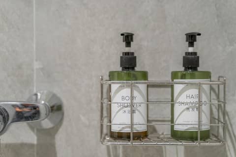 True Siam Phayathai Hotel — bathroom