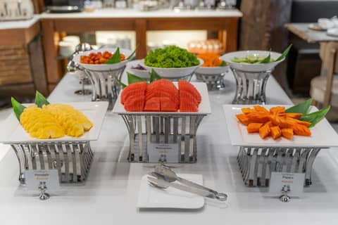 True Siam Phayathai Hotel — dining