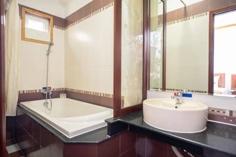 Duc Vuong Saigon Hotel - Bui Vien — photo 6