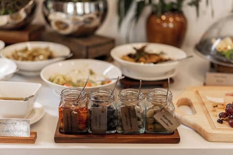 Bella Nara Hotel Chiang Mai — dining