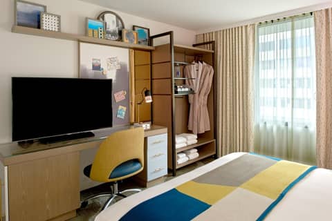 The Hotel Zags Portland — hotel room