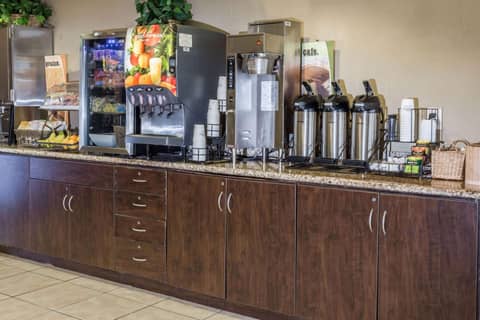 Microtel Inn & Suites by Wyndham Jacksonville Airport — photo 7