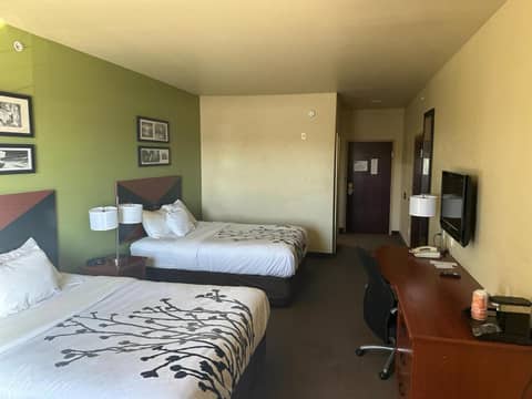Sleep Inn & Suites at Six Flags — photo 9