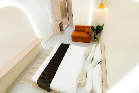 Hotel Elinor By Dazzling Hotels & Resorts — hotel room
