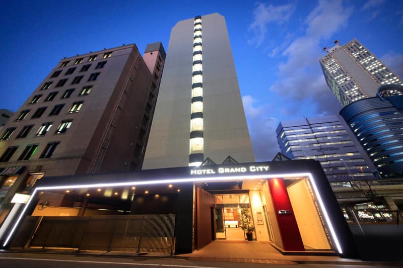 Hotel Grand City — building