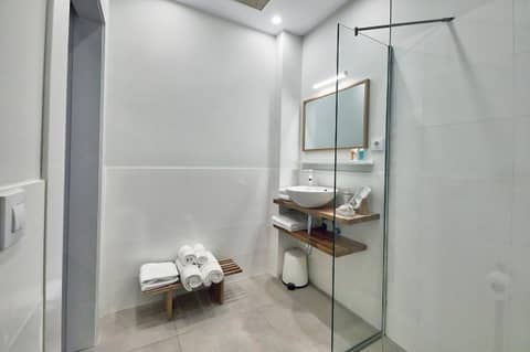 Maresía Canteras Urban Hotel — bathroom