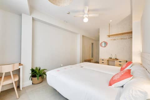 Maresía Canteras Urban Hotel — hotel room