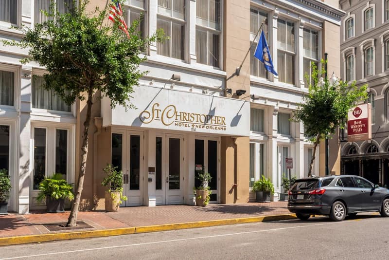 Best Western Plus St. Christopher Hotel — building