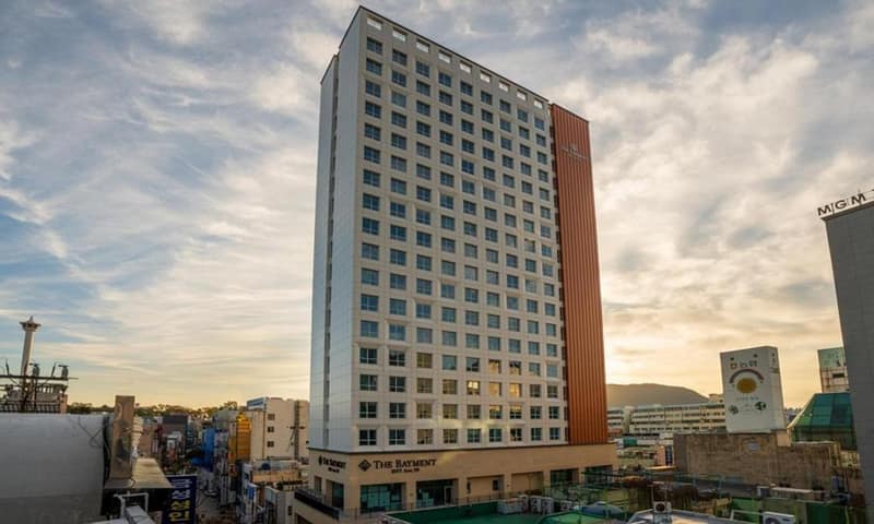 Radiant Nampo Hotel — building