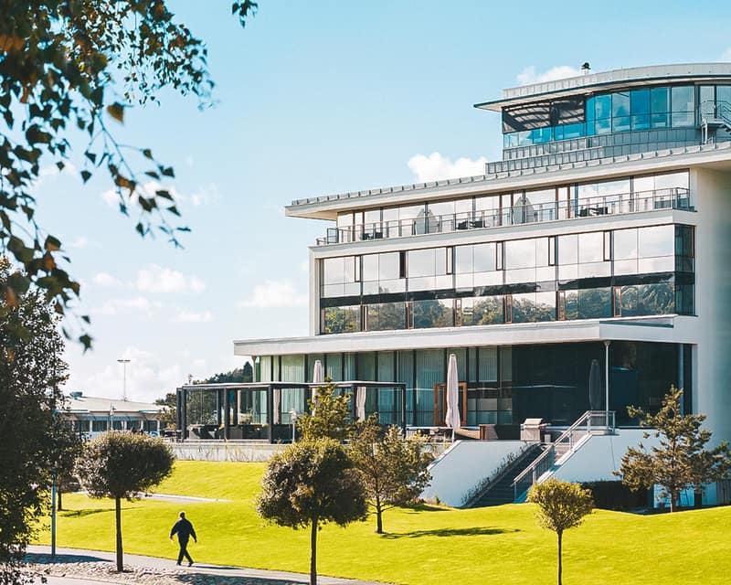 Sankt Jörgen Park — building